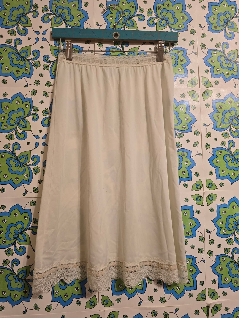 Vintage | Women's Cream Midi Slip Skirt with Lace Trim - Picture 1 of 6